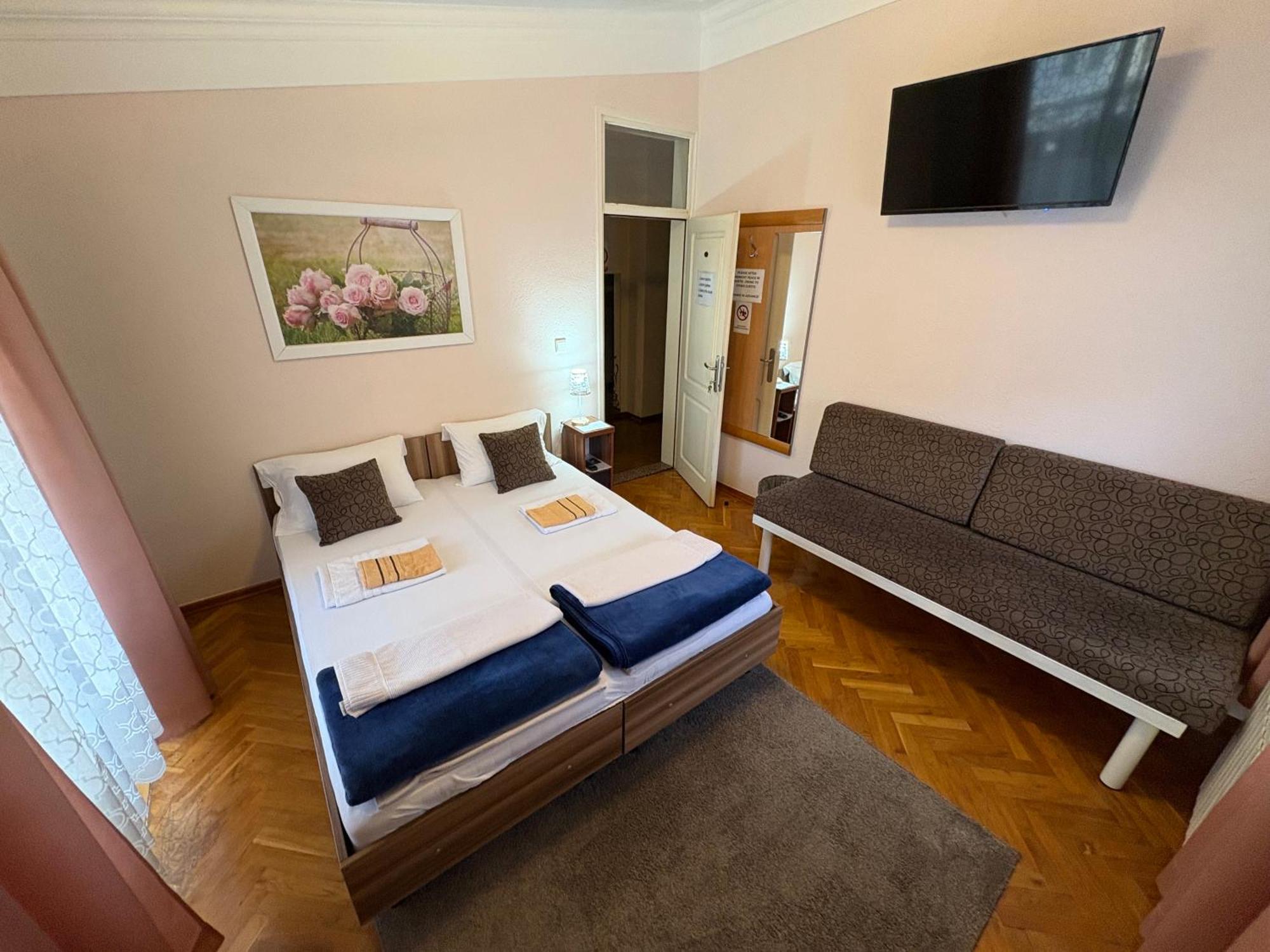 Hostel Dino Mostar Extérieur photo