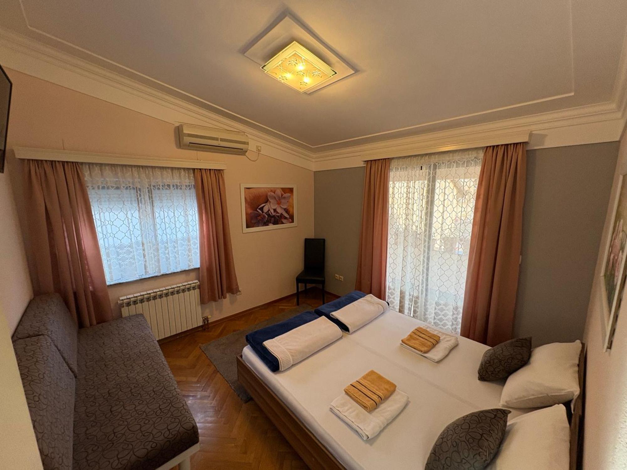 Hostel Dino Mostar Extérieur photo
